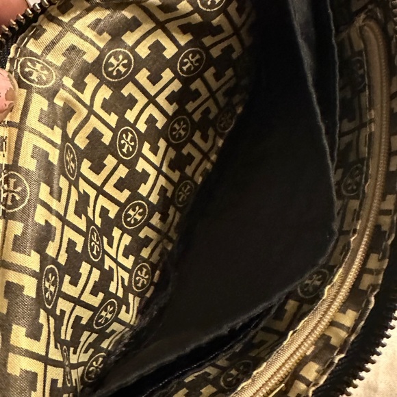 Tory Burch long Cell wallet wristlet - Picture 6 of 15